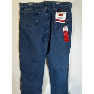 Rustler by Wrangler Men’s Jeans 42x30 Regular Fit Straight Leg Blue Denim NWT